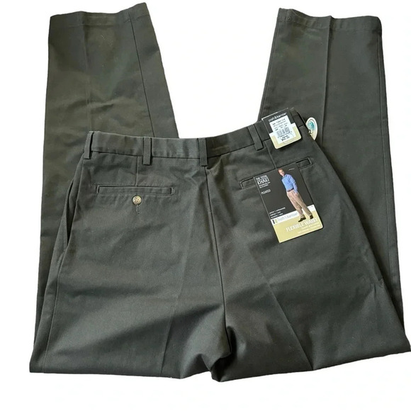 NWT Croft Barrow Classic Fit Dress Pants Timber Pine Size 34x32 Pleated - Picture 1 of 4